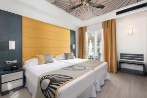 Junior Suite room in Hotel Riu Chiclana - All Inclusive