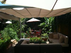 Hotels Hotel des Arceaux : photos des chambres