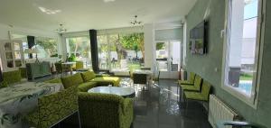 Hostal Escala Suites