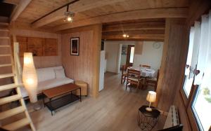 Chalet avec terrasse et vue sur le Mt-Blanc