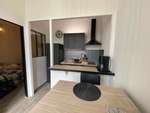 Studio lumineux en Centre Ville avec vue sur la Dent du Chat