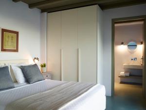 Aeolis Tinos Suites Tinos Greece
