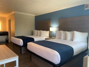 Double Room room in Torch Lite Inn at the Beach Boardwalk