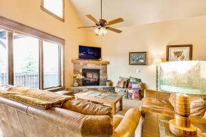 Murrays Hangar #6046