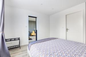 J-Mo Home - Magny - Moderne et chaleureux