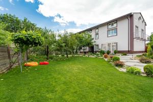 Апартаменти двохкімнатні в клубном будинку Villa Irina