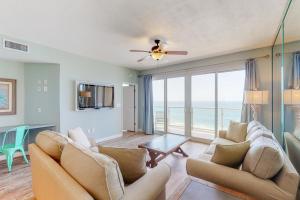 Two-Bedroom Apartment room in Sterling Sands II