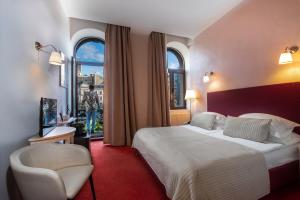 Standard Double Room room in Capitol Hotel
