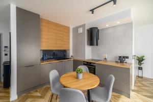 Stylish Apartment Balticus 15 with Air Conditioning by Noclegi Renters