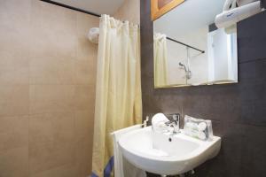 One-Bedroom Apartment room in Plazamar Serenity Resort
