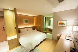 Phòng Standard giường đôi (Standard Double Room)