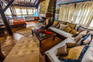 Oikoperiigitis Hotel