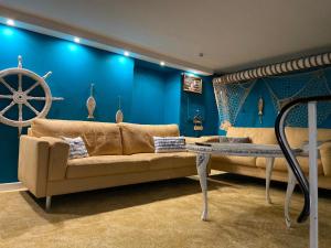 CITY MARITIME APARTMENT