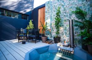 Two-Bedroom Townhouse room in Loader 49A