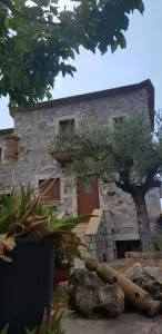 Chioureas apartments - Lévktron