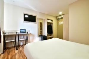 Hotels B&B HOTEL Bollene : photos des chambres