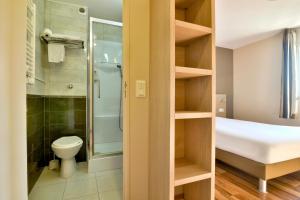 Hotels B&B HOTEL Bollene : photos des chambres