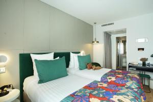 Hotels Le Basile Hotel : Chambre Familiale