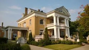 Cartier Mansion - Beulah