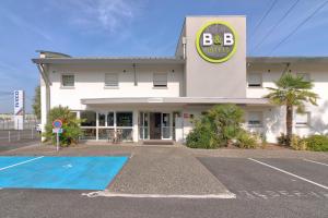 Hotels B&B HOTEL Pau Lescar : photos des chambres