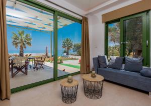 Gaia Beach House - Apartmány, Alikanas