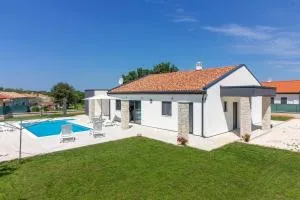 Beautiful villa Serenity with private pool - Gajana