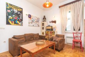 Antique beautiful apartment in center with terrace & sea view 