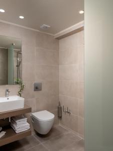 Two-Bedroom Apartment (4-5 Adults)