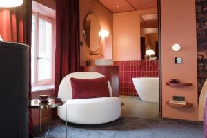 Hotels MiHotel Tour Rose : photos des chambres