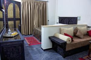 Hotel Azoul