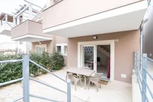 Villetta Ermanno climatizzata con giardino privato - Tungoni