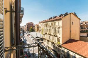 GuestHost - Porta Nuova & Parco del Valentino Roomy Flat img34
