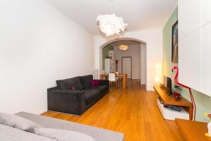 GuestHost - Porta Nuova & Parco del Valentino Roomy Flat img16