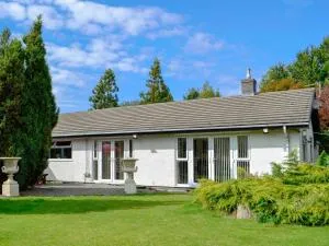 Tan y Gaer - Cross Inn