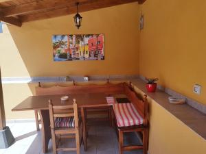 Estudio nuevo con baño, cocina y gran terraza