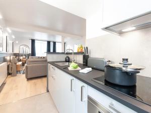 Appartements LivinParis - Luxury 4 Bedrooms Le Marais I : photos des chambres