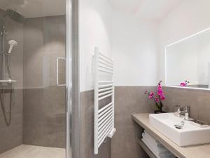 Appartements LivinParis - Luxury 3 Bedrooms Le Marais III : photos des chambres