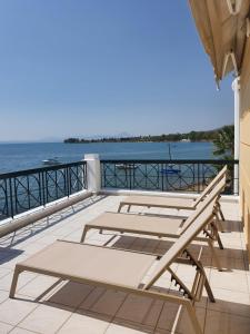 Beachfront Modern Apartment Evia Greece