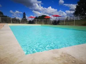 Camping Domaine de Mepillat - 阿尔比尼