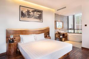 Sky Gem Central Hotel