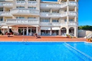 Alekta Hotel - Free Parking