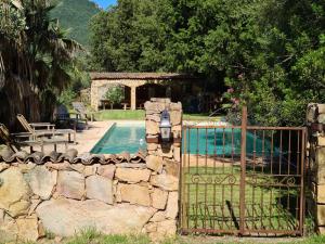 Villas Maison de caractere avec piscine : photos des chambres