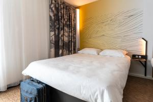 Hotels B&B HOTEL Poitiers Aeroport : Chambre Triple