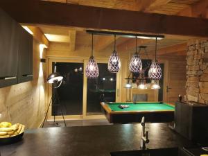 Chalets Nouveau Chalet M.META 12 pers sauna,jacuzzi,billard : photos des chambres