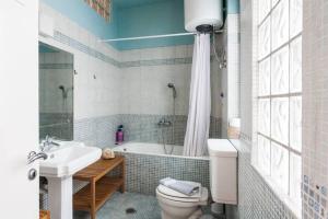 Mid century 3 bdr city centre townhouse