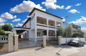 Apartment Mario 2060 - Veli Vrh