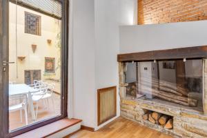 Palazzo Pitti Apartment with Terrace