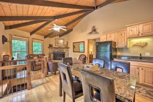 2 Mi to Skiing! Wooded Beech Mtn Retreat w/ Decks