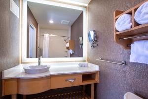 Standard King Room room in Holiday Inn Express Monterey - Cannery Row an IHG Hotel