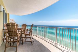 Apartment with Pool View  room in Emerald Isle Panama City Beach